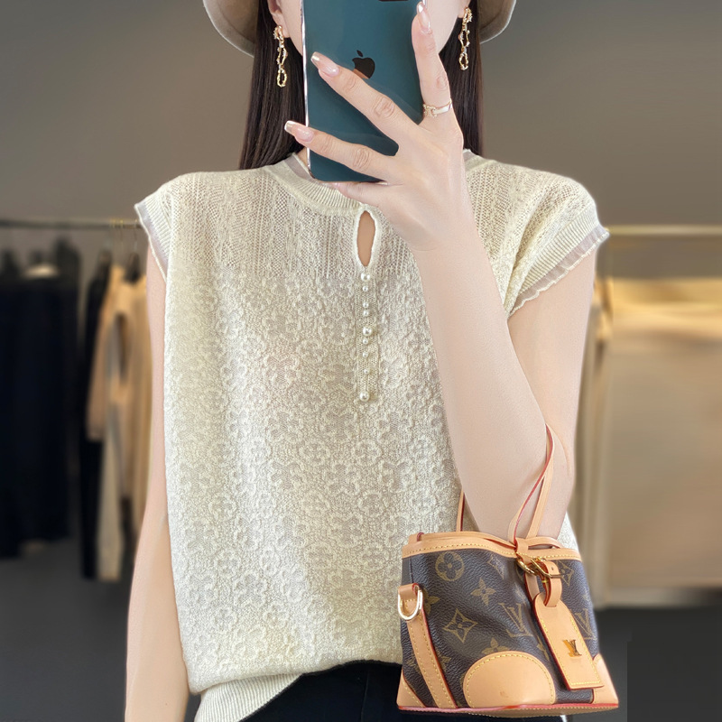 Cute spring summer lace vest with a round collar