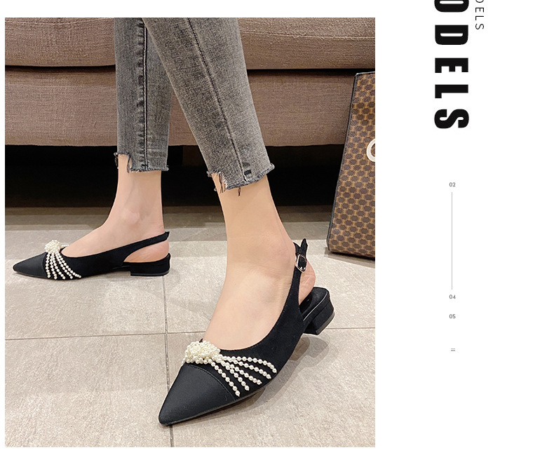 Baotou trasero vacío zapatos para mujeres 2022 nuevo cinturón de trampa negro pequeño viento de perla de talón bajo zapatos de punta clara