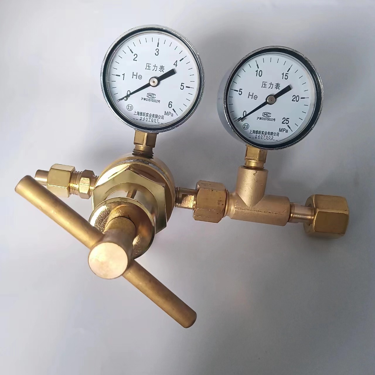 厂家上海减压器YQHe-370 6*25MPa维跃牌氦气减压阀全铜调压阀