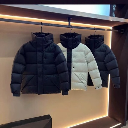 2026 New Black Warrior down Jacket for Men, Winter Trendy Brand Thickened Warm Hooded Puffer Jacket, Short Coat for Men and Women