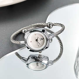 歌迪小众精致小巧创意金属编制绳手镯表小众高级感天鹅石英手表