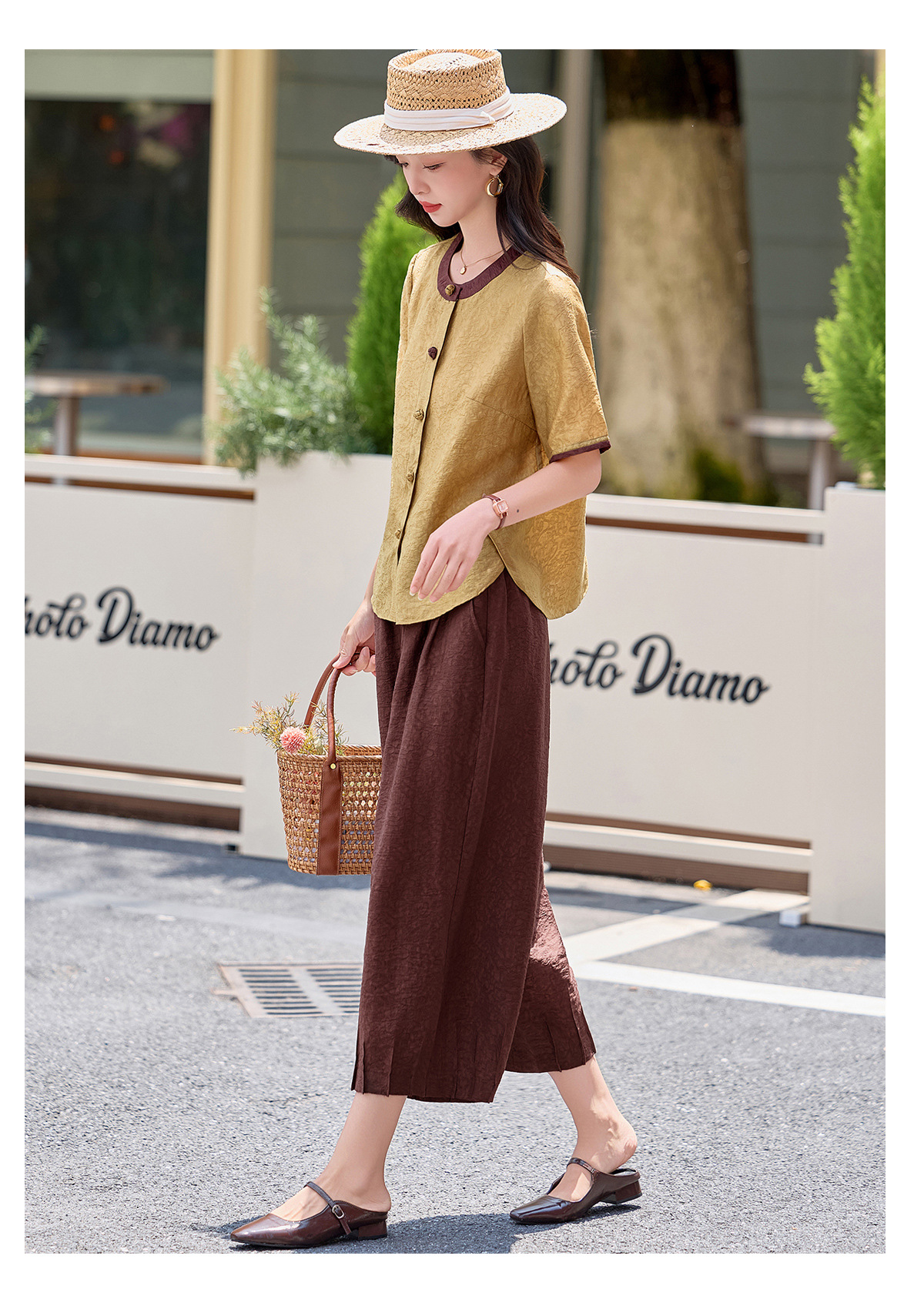 Bộ quần áo nữ hai mảnh gồm áo thun cổ tròn và quần ống đứng dài 9 phần — Cam + Xanh đậm, Vàng + Nâu chi tiết 13