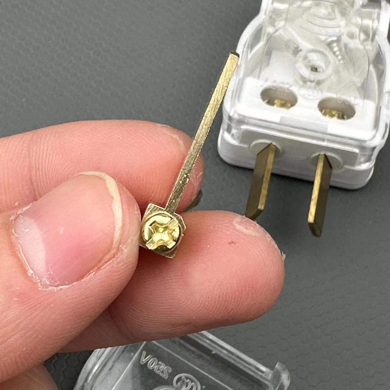 大功率家用插头二脚正品纯铜插脚2脚两角插头旋转不带线电器插头