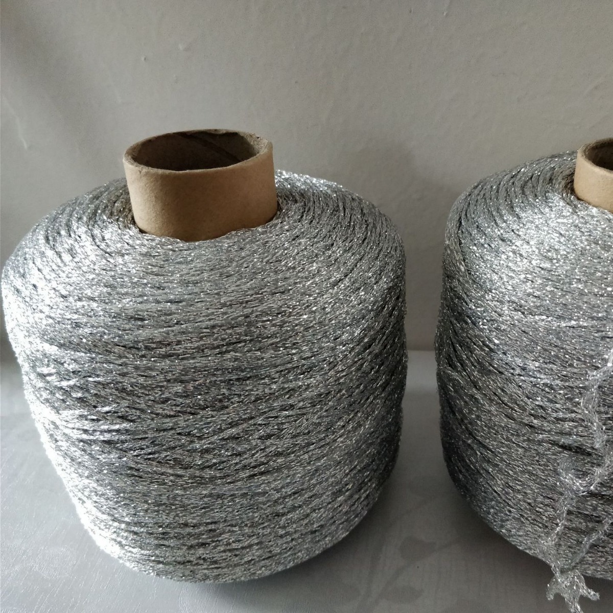 双股缠绕深金丝条混股线3股S捻反光银丝条包芯线钩袋勾包织布片子