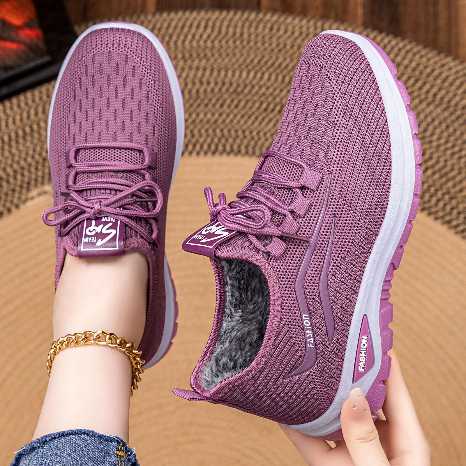 Zapatos de algodón de invierno de mujeres nuevos zapatos de mujer TEMU transfronterizos zapatos deportivos de lana gruesa al aire libre botas de algodón cálidas botas cortales