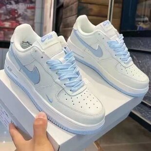 ����AF1��܊һ̖����{��Ů�p�h��H���eins�����\��aj1��ЬУ�@
