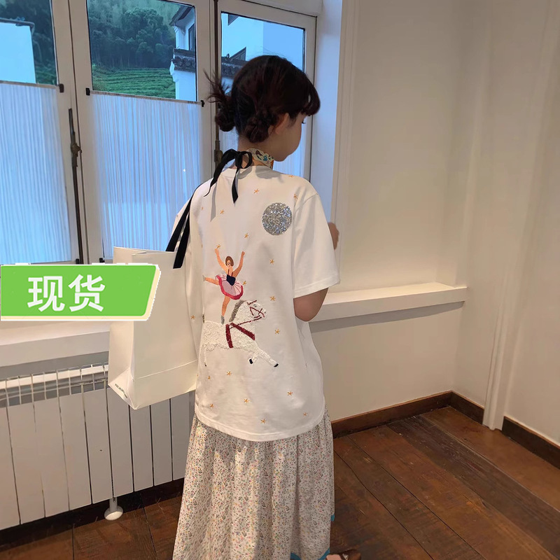 Le Rouge Zhou Meimei Fun Ghost Horse Girl Ballet Girl Craft Sequin Embroider Short-Sleeved T-Shirt Le Rouge Zhou Meimei Fun Ghost Horse Girl Ballet Girl Craft Sequin Embroider Short-Sleeved T-Shirt