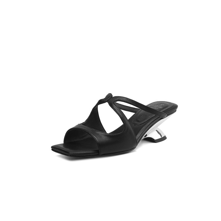Sandal nữ da bò mũi vuông hở ngón gót lạ mắt — màu đen, màu trắng ngà, bạc chi tiết 49