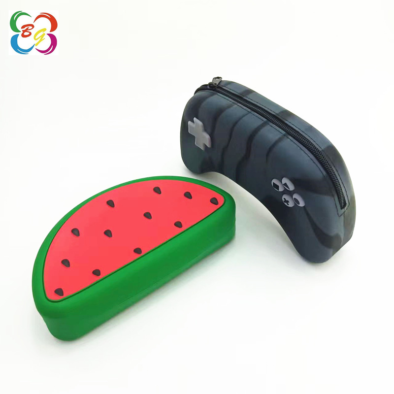 Ocho tipos de estuches para lápices de gran capacidad de silicona, neceseres de viaje multifuncionales con dibujos realistas, bolsas de almacenamiento de artículos de tocador, papelería