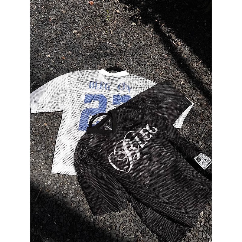 Mesh Letter Print V-neck Short-sleeve T-shirt, Summer Hollow-out Cropped Jersey, Loose-fitting Top For Men And Women,_viptrois.com