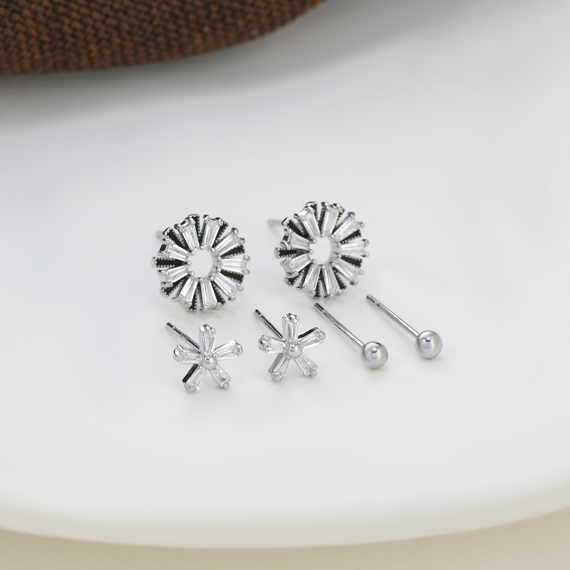 1 Set Simple Style Geometric Plating Inlay Copper Zircon Ear Studs display picture 3
