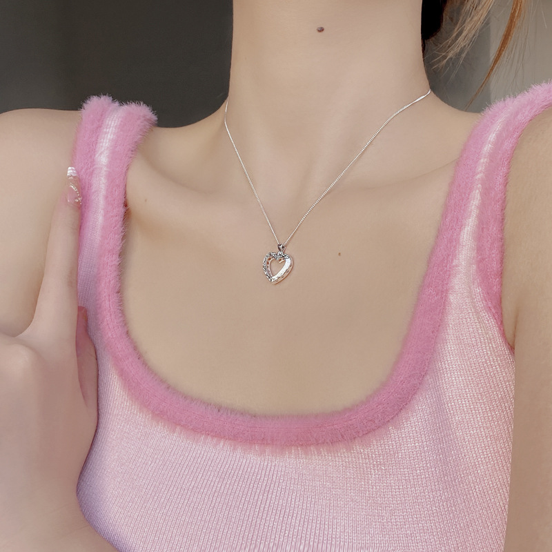 Holiday, Daily, Festival Occasion 925 Sterling Silver Material Heart Shape Pattern Women'S Gender 925 Sterling Silver Curb Chain Plating Hollow Out Heart Shape Pendant Necklace Long Necklace Necklace