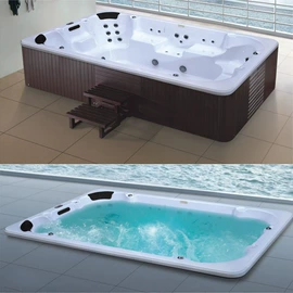 桑拿浴箱;浴缸;淋浴房