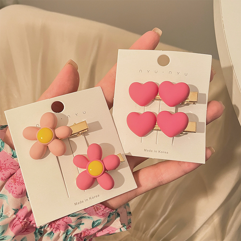 Pin de cabello de dopamina amor rosa pin de cabello de mujer 2024 nuevo pin de cabello rojo sin marca lateral pin de frangeo adornamiento de cabeza