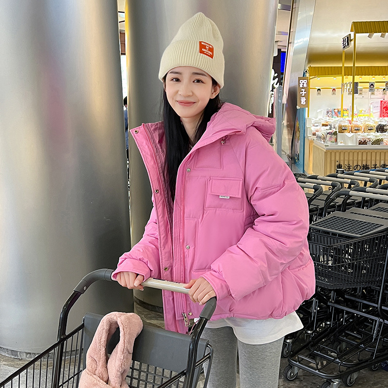 2022 nuevo algodón encapuchado de pluma femenina versión coreana engrosada de algodón de invierno grande chaqueta corta