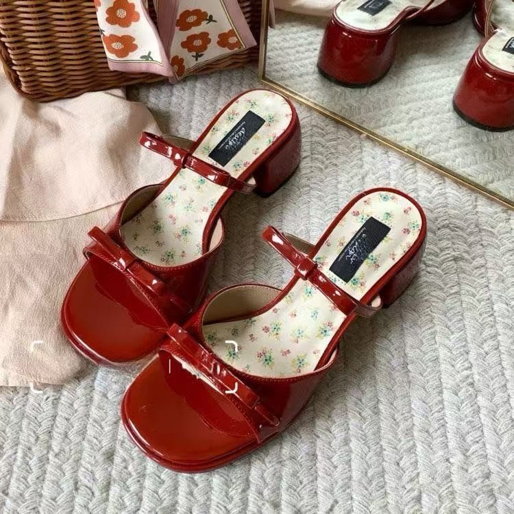 Zapatillas de tacones altos gruesos de verano para mujeres nuevas zapatillas frías con falda de estilo francés de hadas image 8
