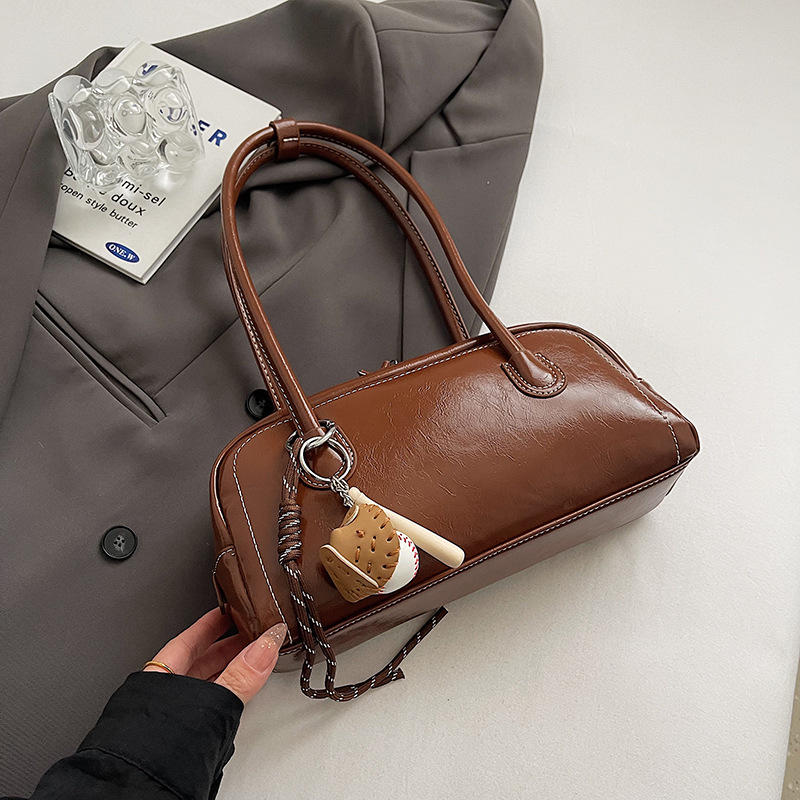 Bolso de axila de nicho transfronterizo femenino 2024 nuevo bolso de bolos portátil retro de moda bolso de viaje de gran capacidad