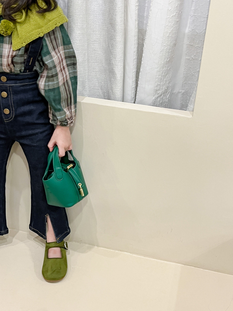 Sügis- ja talvehooaeg Euroopa ja Ameerika stiilis mini-laste käeshoitav tõstev nõgusa kujuga köögiviljakorv Crossbody Crossbody kott_voghion.com