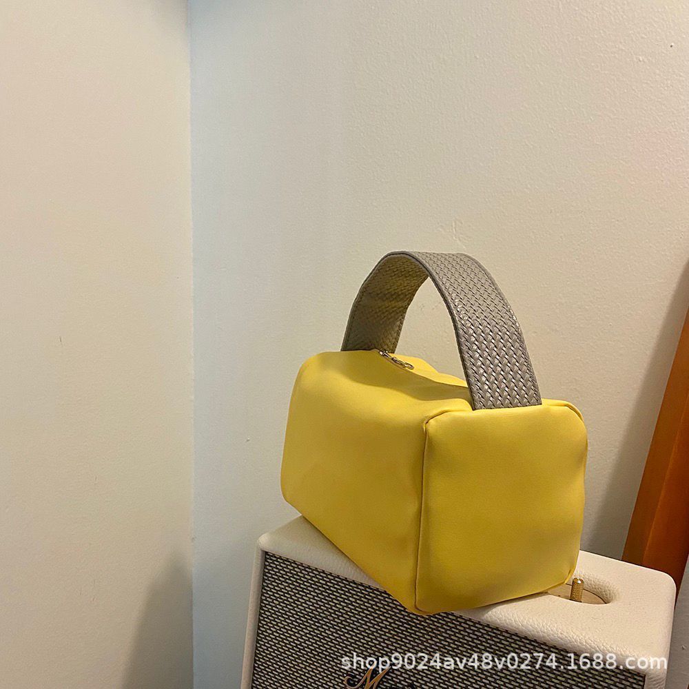 18A3DE76B61EA29F609ADCEE3219CE