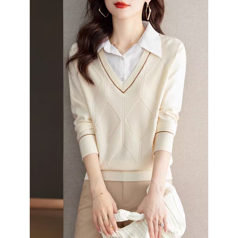 Fashionable knitted set