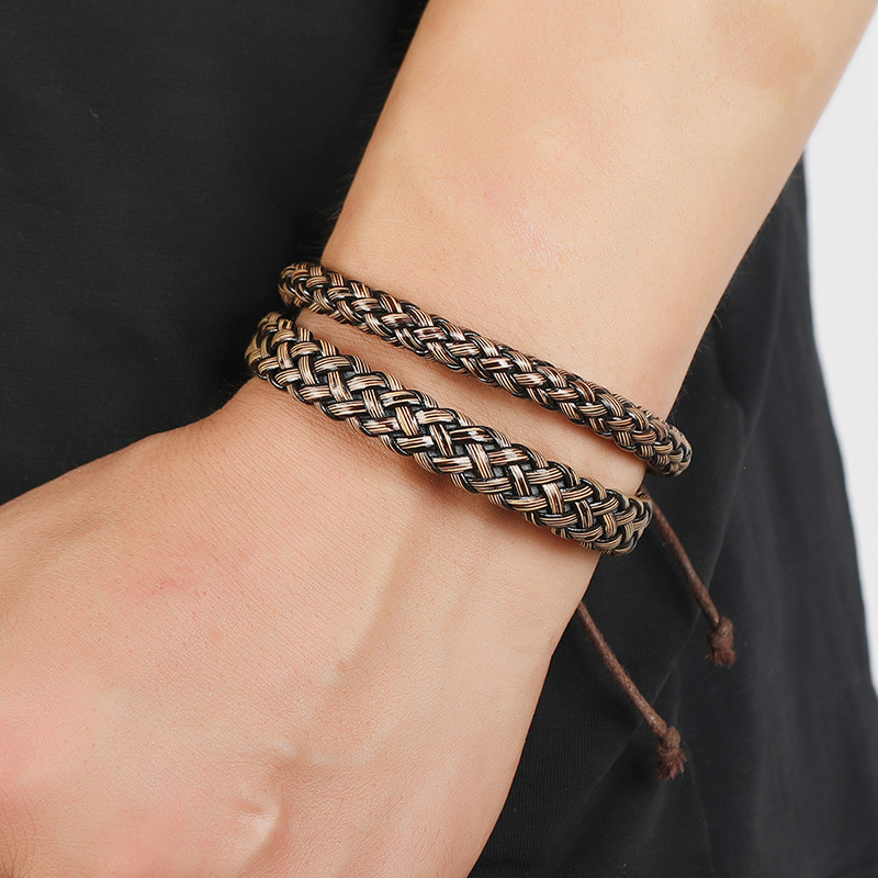 Retro Woven Leather Bracelet Simple Men's Bracelet Jewelry display picture 5