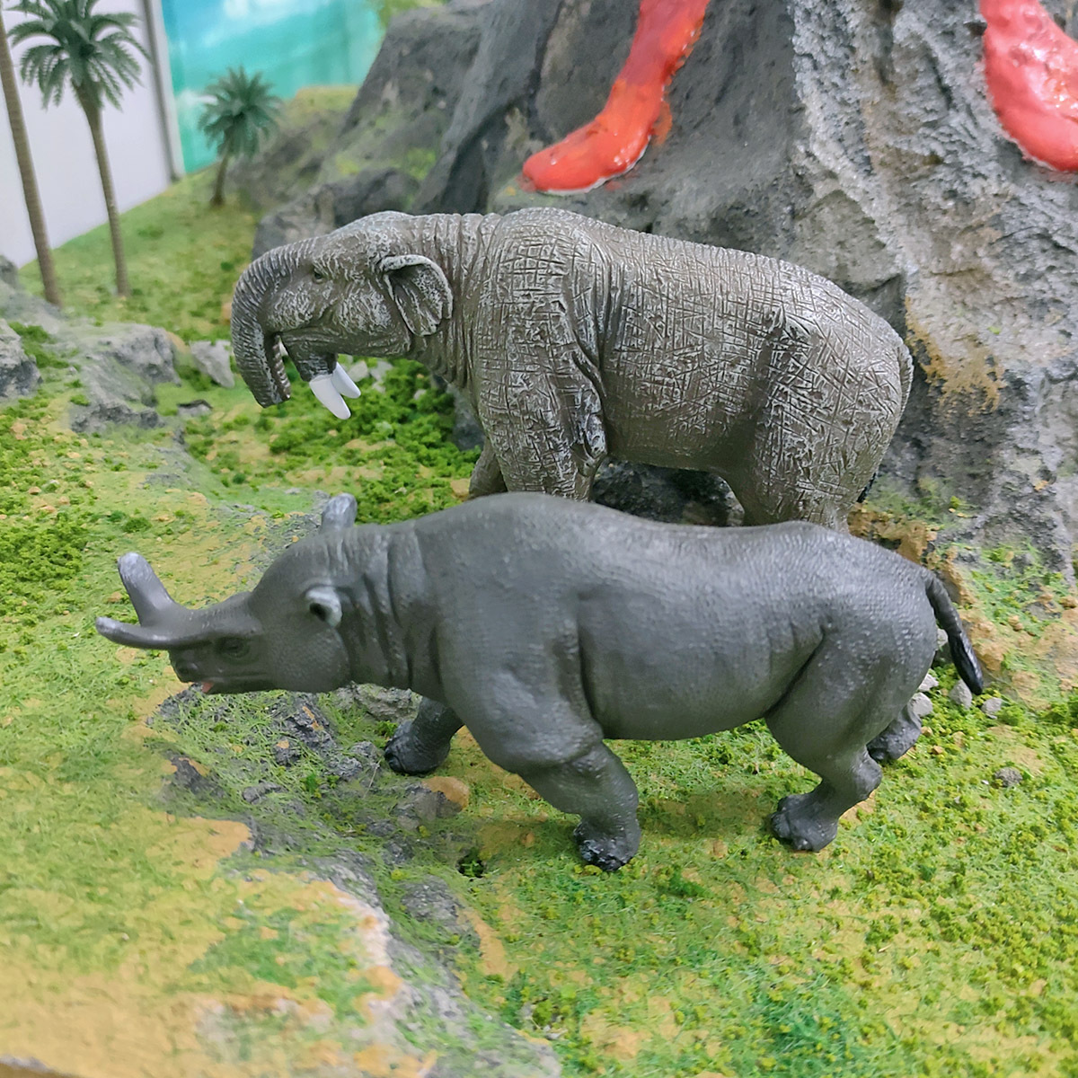 Cross-border realistic replica of ancient mammals: Children's cognitive prehistoric giant beast—Rhino-Elephant hybrid decorative figurine toy