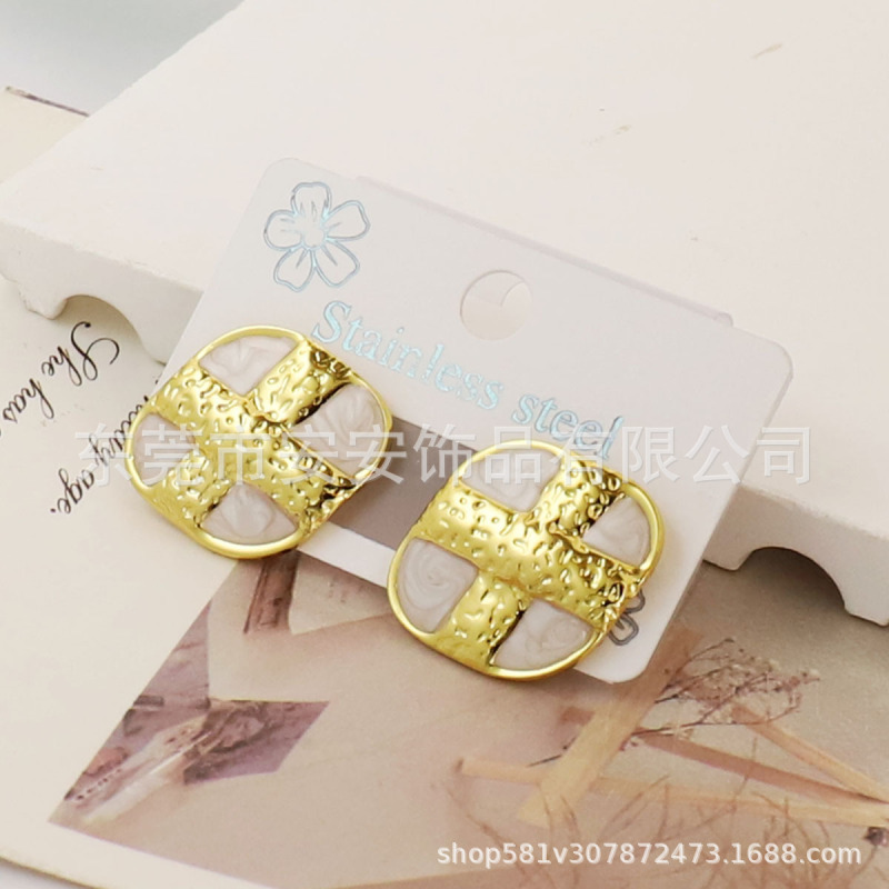 跨境轻奢高级感不锈钢方形白色滴釉爱心耳环女小巧精致时尚耳钉|undefined