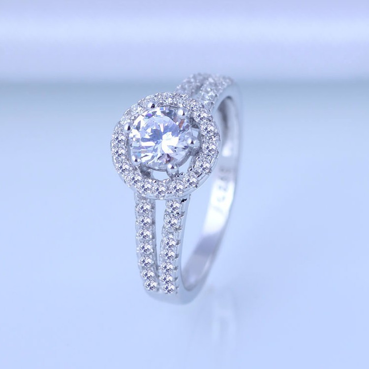 S925 silver diamond ring six-claw micro-inlaid artificial diamond crown ring European and American cross-border jewelry jewelry source factory