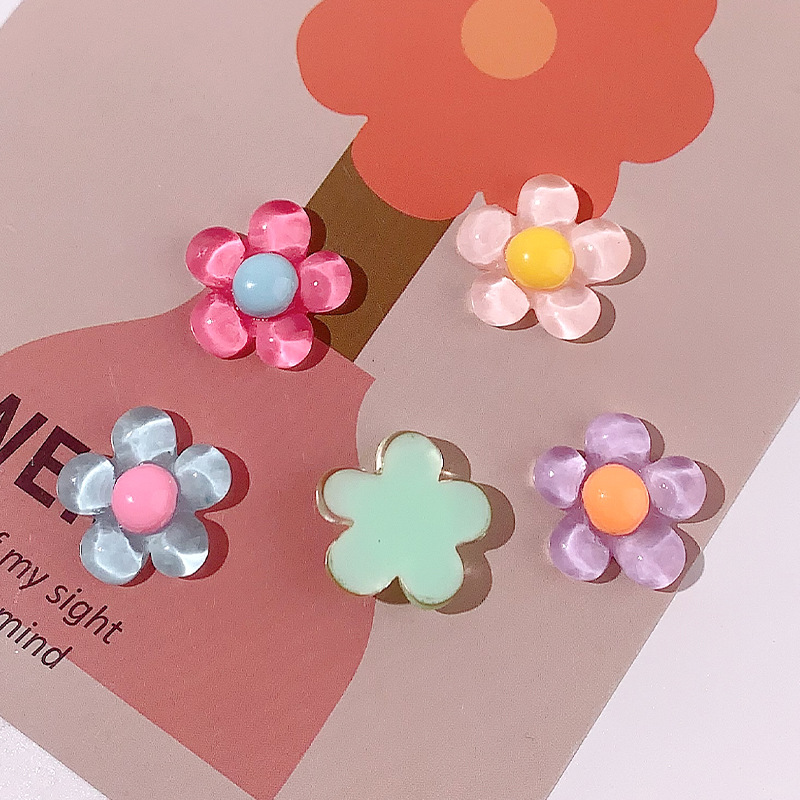 Nuevos accesorios de resina de cinco pétalos de hielo DIY crema pegamento para el cabello con cáscara de teléfono móvil agujero agujero de botón de zapato taza de agua pegatinas hechas a mano