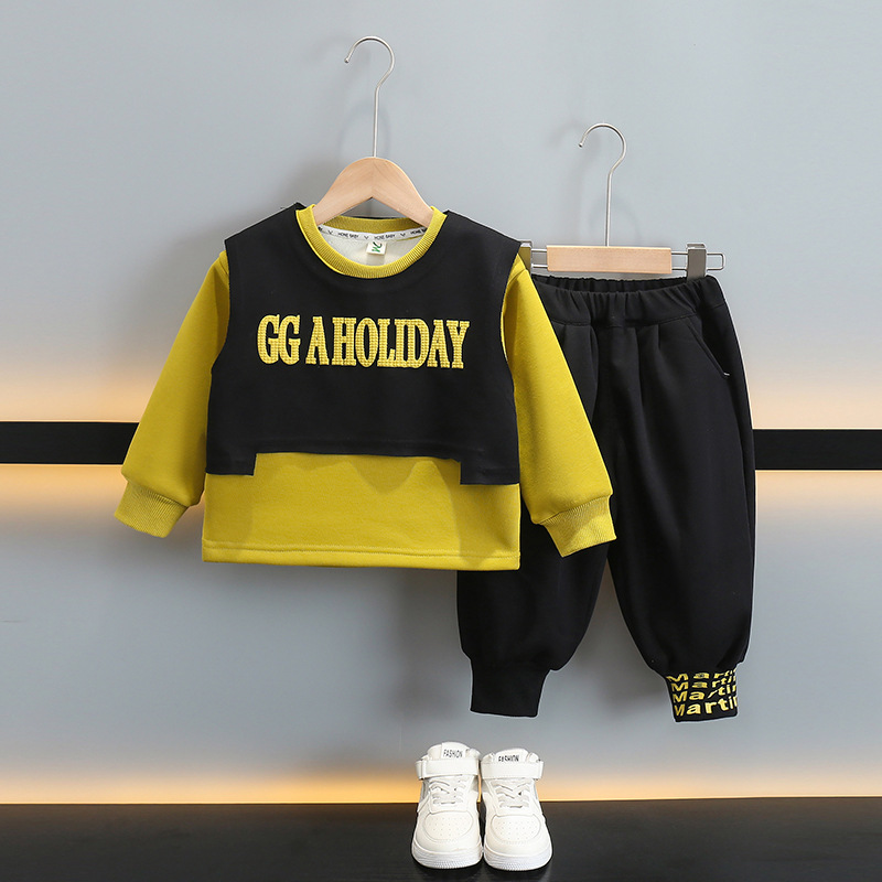 6468 niños más traje de terciopelo 2025 otoño e invierno nuevo estilo deportes para niños tres niños guapos invierno engrosados y calientes