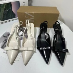 ZA新品2025春の細いつばの先の1字の蝶結びは浅い口の後でひもを巻いて露をつけてサンダルの女性を詰めます。