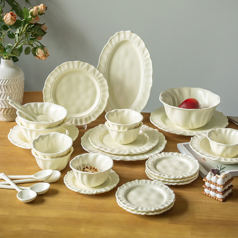 Cartoon series tableware set cream style ceramic dishes and dishes suit simple solid color household tableware dishes and dishes wholesale