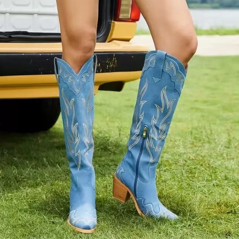 2023 толстые каблуки на каблуках 35-43 больших размеров вышивка боковые молнии сапоги высокой моды сапоги