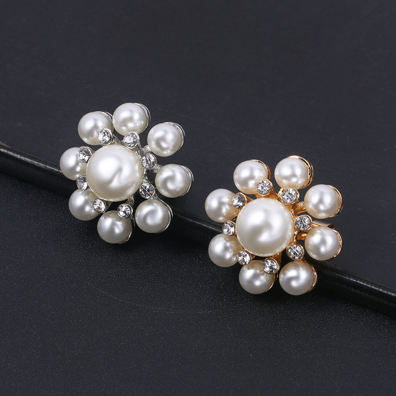 특별 통관 일본과 한국 라운드 펄 브로치 여성용 실크 타월 버클 대형 코세이지 핀 의류 액세서리 칼라 핀 액세서리