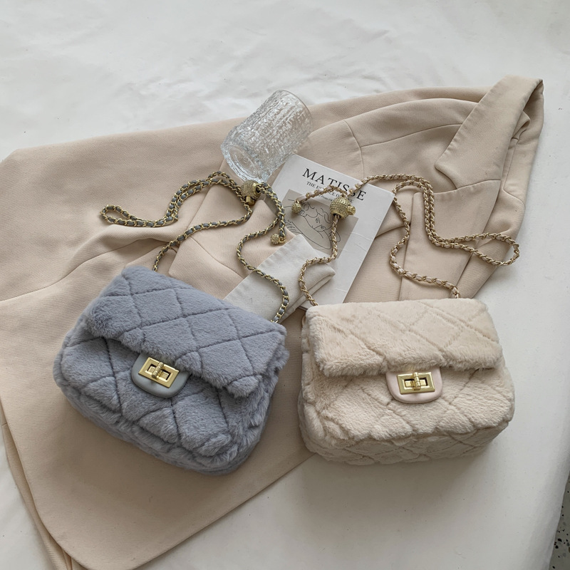 dames 2024 nieuwe kettingstijl diamant raster enkele schouder crossbody pluche tas_voghion.com