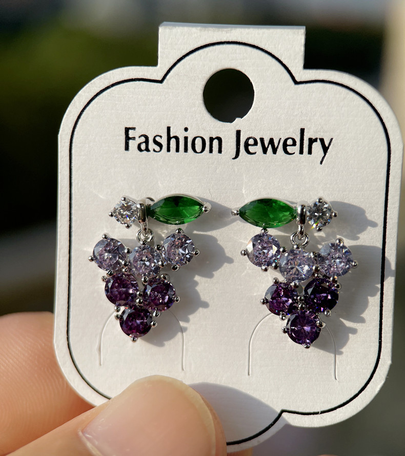 1 Pair Casual Pastoral Grape Plating Inlay Copper Crystal Zircon Ear Studs display picture 2