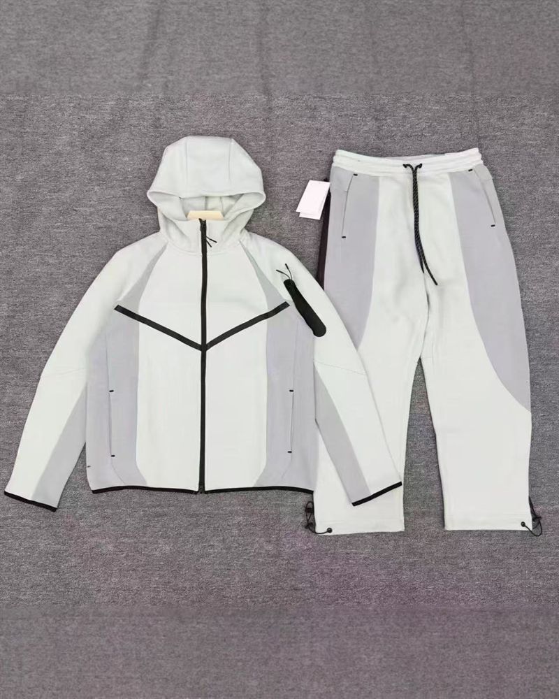 Nike Tech Fleece Set 2-Piece Light Pumice/Light Bone/Black