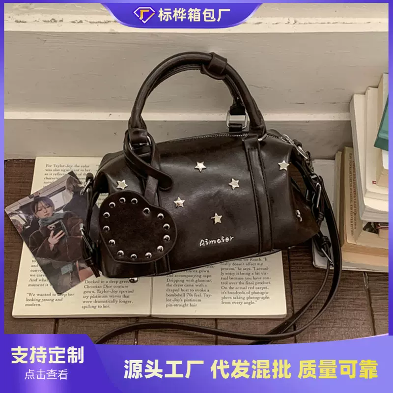 跨境复古质感女士手提包2026春季新款枕头包简约百搭单肩斜挎包