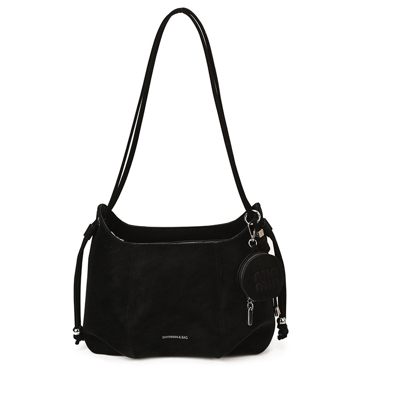 Bolsa de brazo coreana de nicho retrógrado de mujeres de moda de viaje de hombro 2025 nuevo invierno de alta calidad bolso de mochila