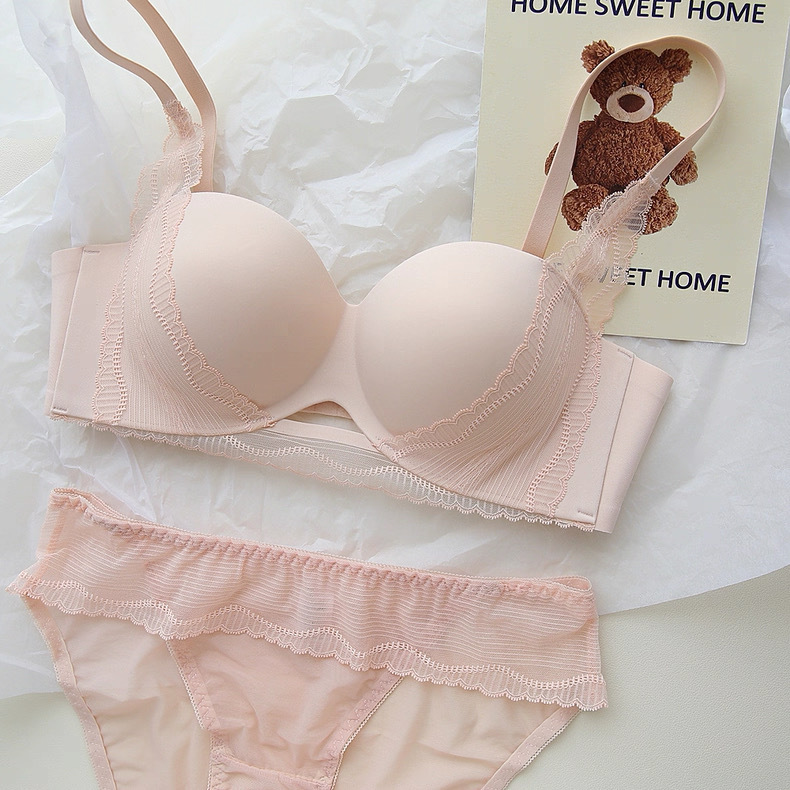 Six Rabbits Round Stereo Cup ~ Pure Lust Lace Intimates for Women with Small Breasts, Push-Up and Anti-Sagging Bra Set