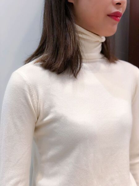 Soft cashmere red base body-friendly sweater