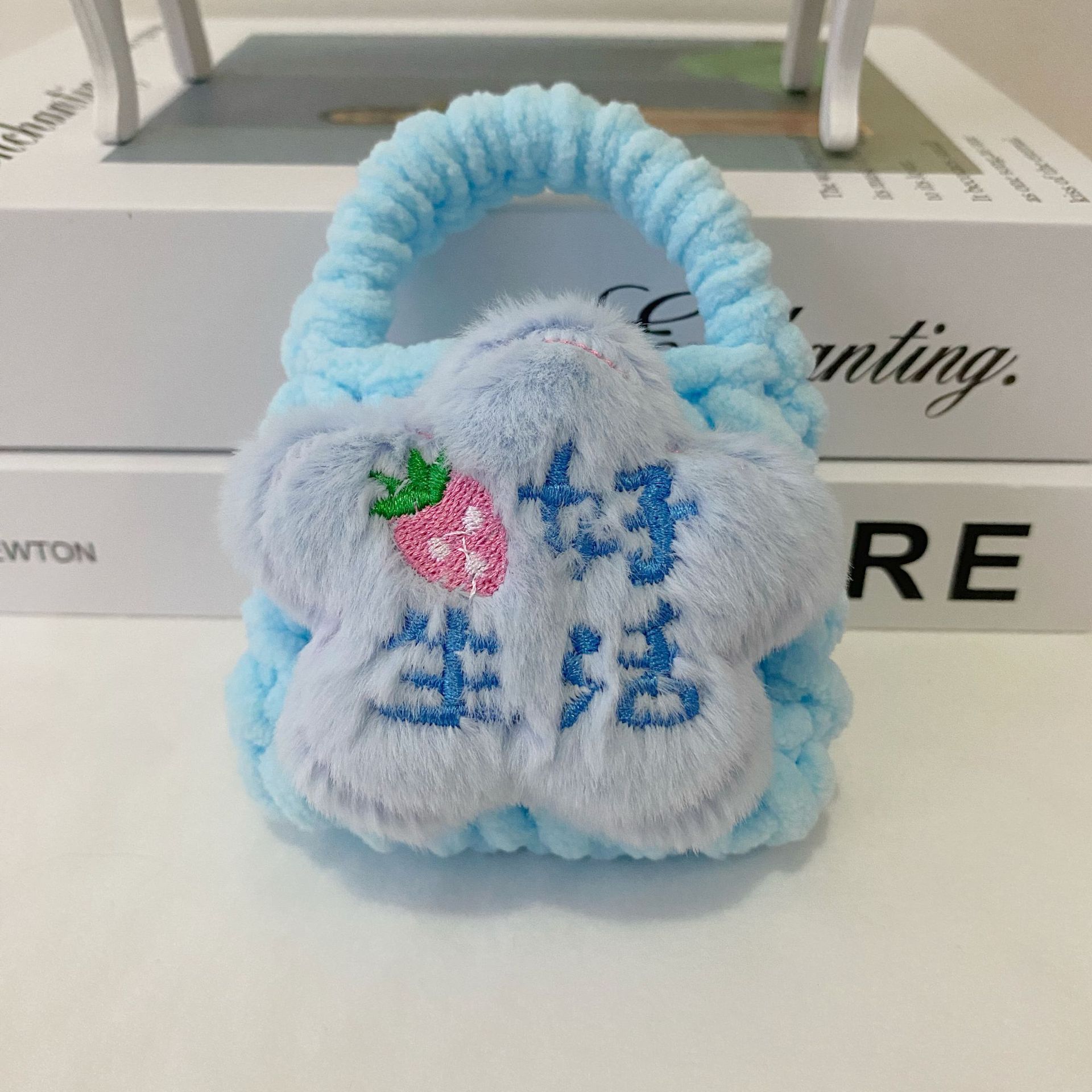 Productos terminados japoneses INS creativos dulces y lindos ganchos hechos a mano transfronterizos Amazon auriculares Bluetooth bolso de cambio a prueba de caídas