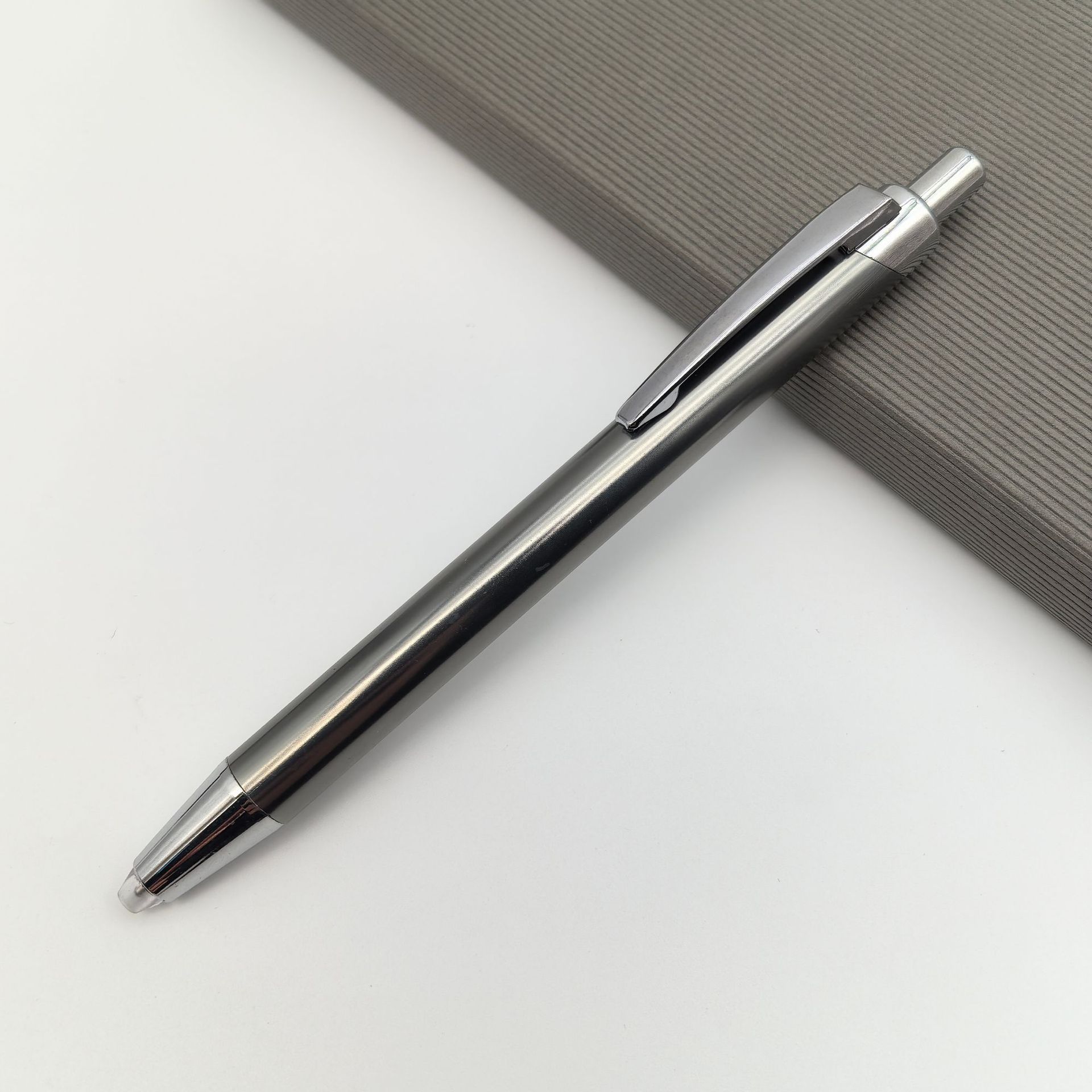 Japón y Corea del Sur Hot ventas metal lápiz de regalo de metal cálido lápiz creativo LED iluminado lápiz de regalo