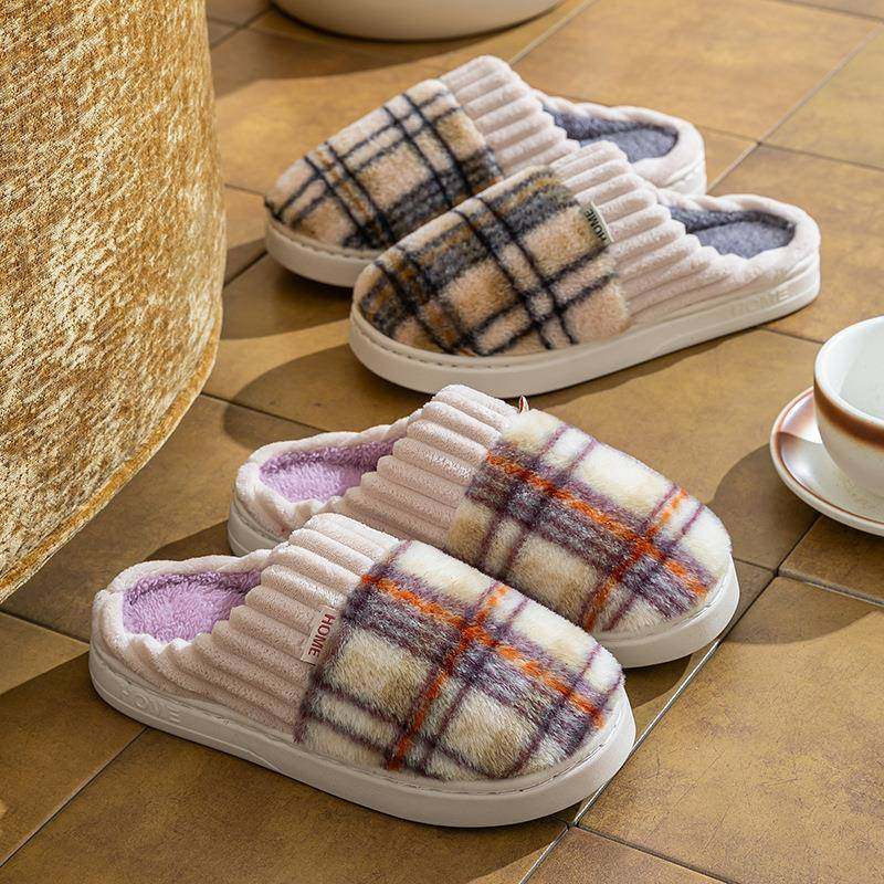 New Autumn and Winter Super Warm and Comfortable Cotton Slippers for Women, Suitable for Indoor and Outdoor Use, with Added Plush Lining for Warmth New Autumn and Winter Super Warm and Comfortable Cotton Slippers for Women, Suitable for Indoor and Outdoor Use, with Added Plush Lining for Warmth