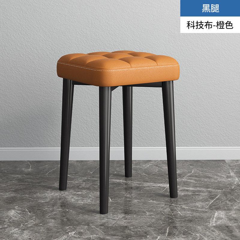 Mesa y silla de comedor, respaldo doméstico 2022, nuevo estilo de red red red gruesa, lujo ligero, cojín de pan de alta calidad, taburetes apilables