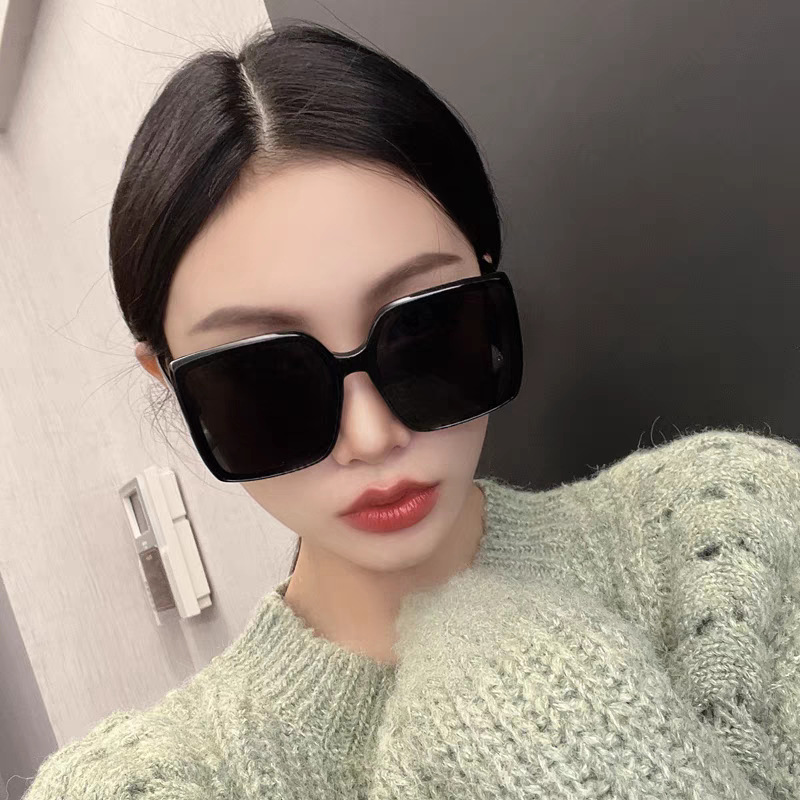 2024 nueva venta al por mayor estilo coreano elegante marco gafas de sol de las mujeres llanura cara mirada pequeña moda desgaste esencial gafas de sol