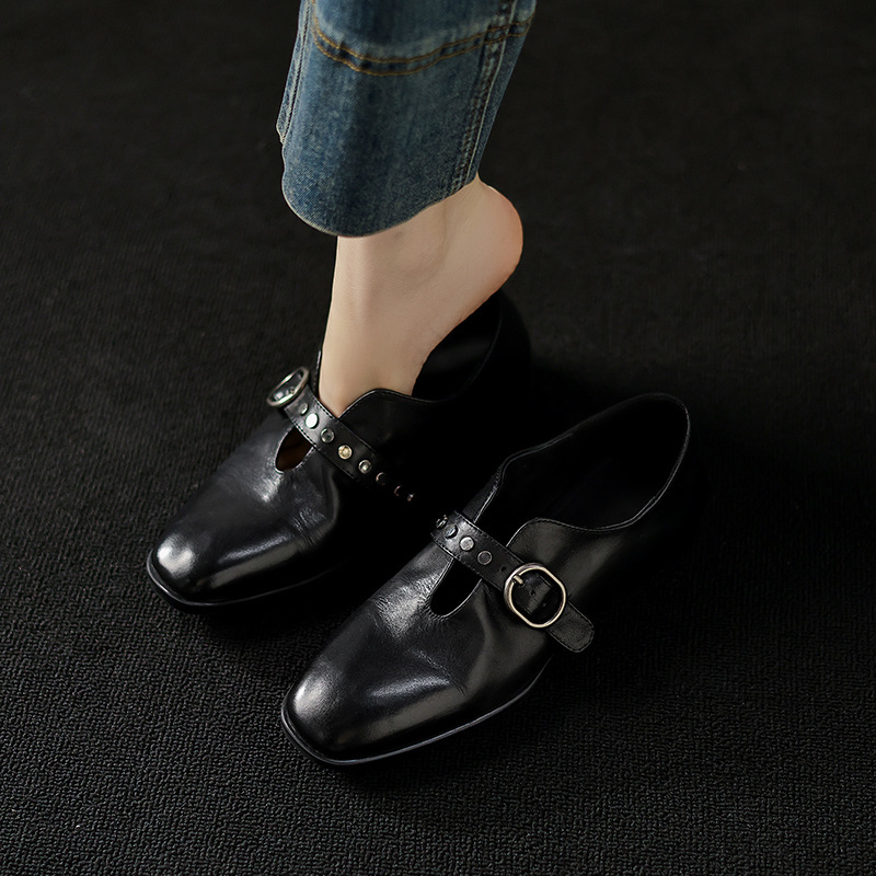 ジェンロックミー　2021 CHIKO Lynsey Square Toe Block Heels Mary Jane Shoes