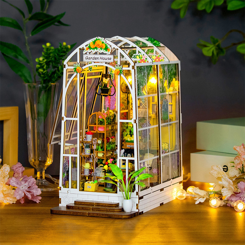 Hongda diy hut garden house 3d hand-assembled book stand building model cross-border toy gift wholesale Hongda diy hut garden house 3d hand-assembled book stand building model cross-border toy gift wholesale