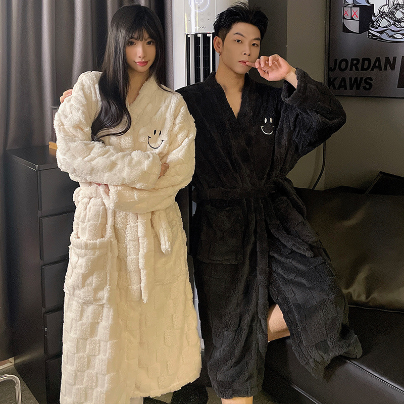 산호 양털 나이트 가운 여성의 가을과 겨울 긴 목욕 가운 남자의 새로운 두꺼운 플란넬 목욕 가운 홈 옷 커플 스타일