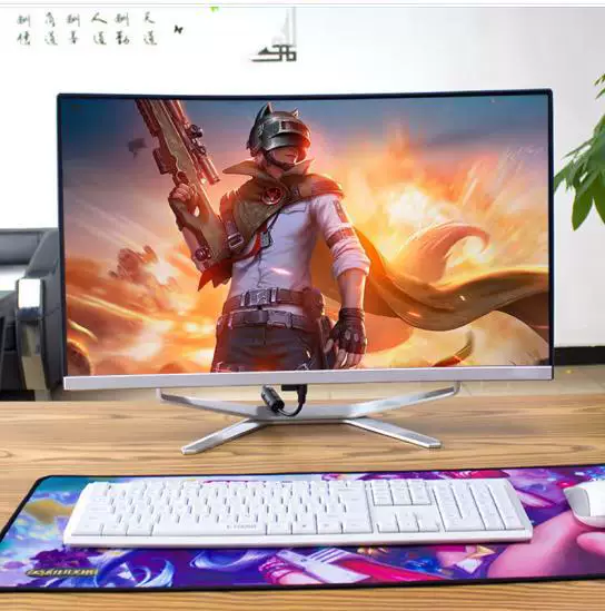 Лего, противостоящий к ноутбуку с четырьмя ядрами, intel core i5, intel core i7